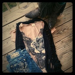 Daytrip fleur de lis tee